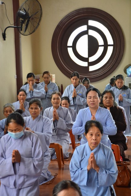 The Eight Precept Retreat  at Tay Khanh pagoda, Thai Binh
